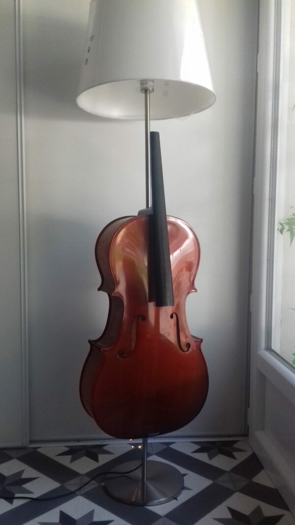 Lampe Violoncelle