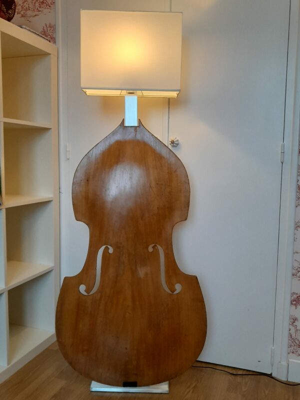 Lampe table de contrebasse