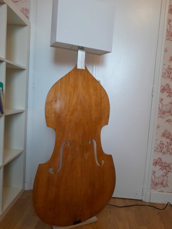 Lampe table de contrebasse – Image 4